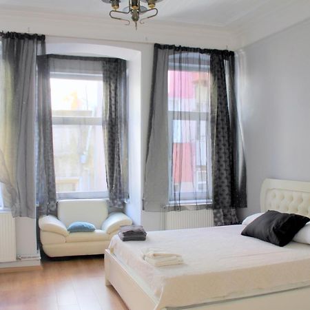 For Those Who Want To Be Close To Beyoglu Istiklal Street Apartment อิสตันบูล ภายนอก รูปภาพ